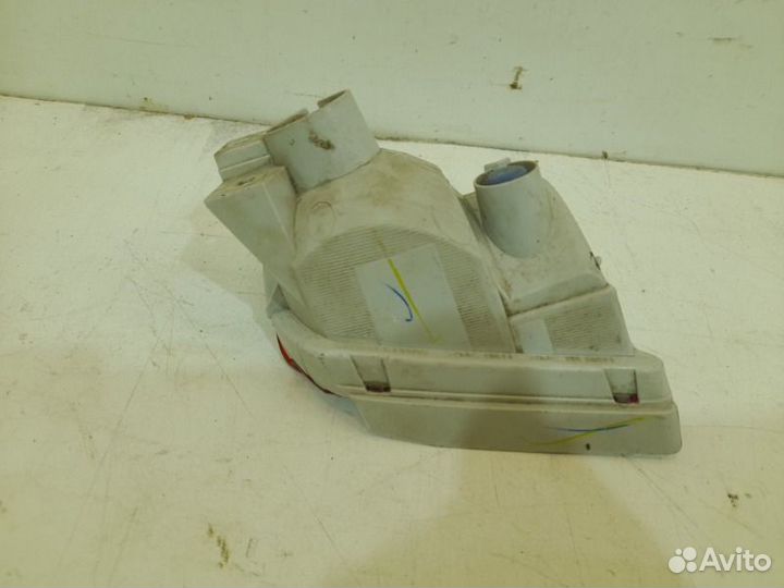 Фонарь противотуманный задний левый Toyota Land