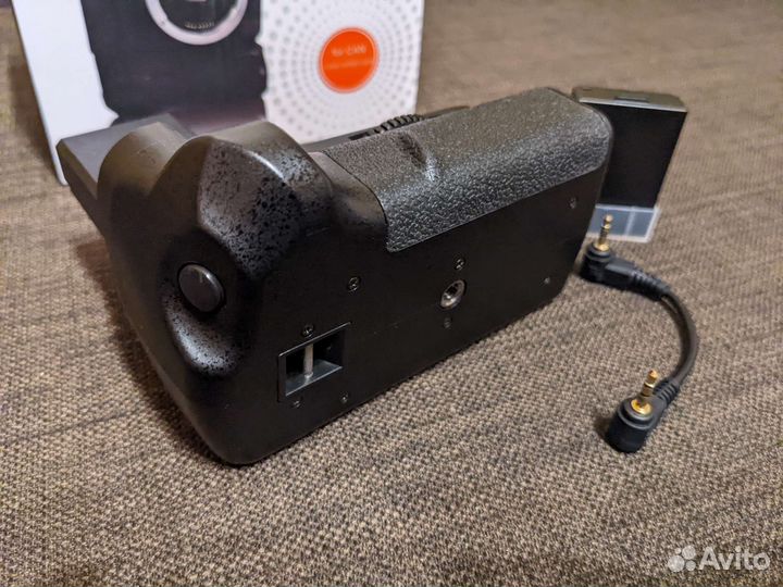 Батарейный блок Canon EOS 2000D, 1100D, 1200D