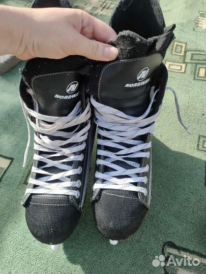 Коньки хоккейные