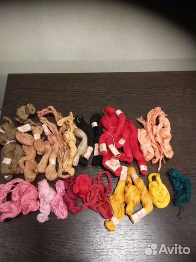 Набор мулине разных цветов