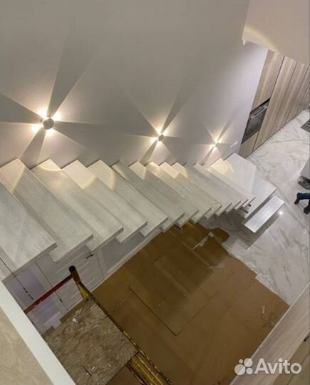 Лестница на металлокаркасе