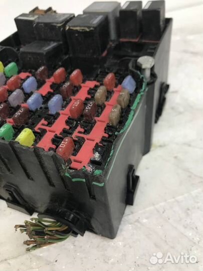 Блок предохранителей Ford Fusion CBK