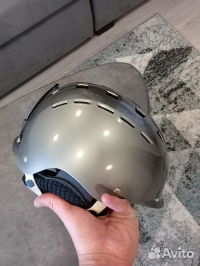 Шлем горнолыжный