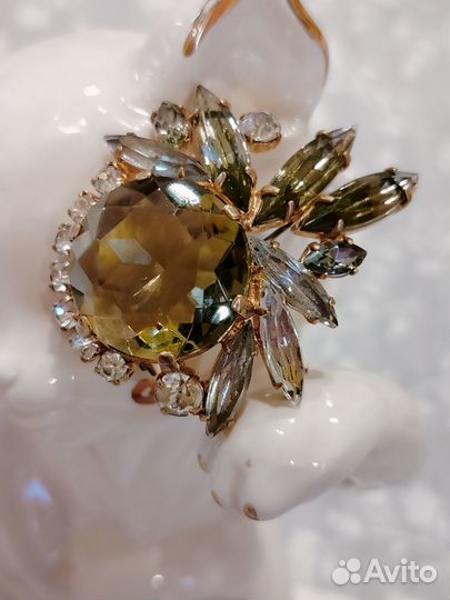 Невероятно красивая винтажная брошь. Чехословакия