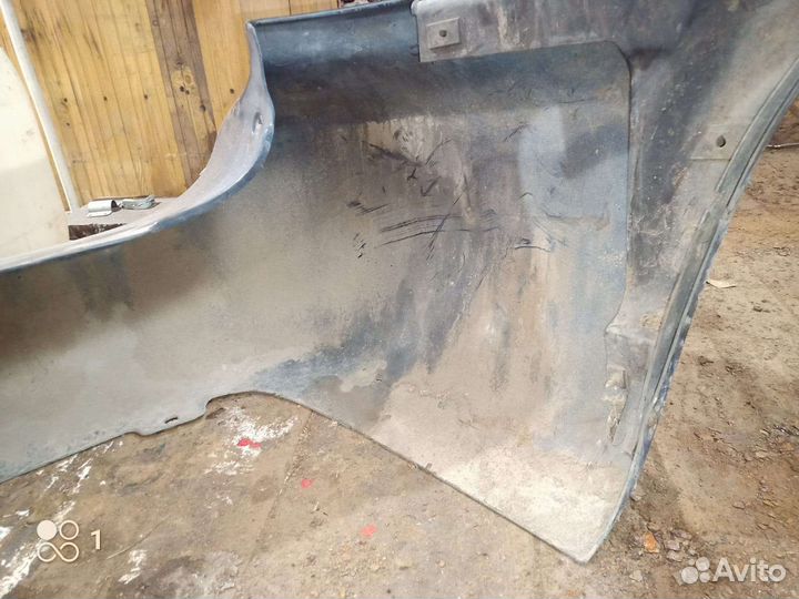 Бампер задний 4 на крайслер вояджер