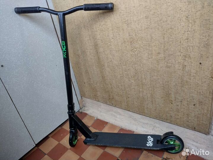 Трюковой самокат