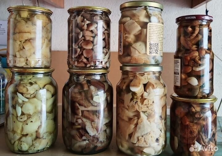 Грибы маринованные