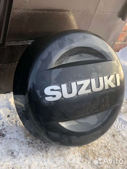 Колпак запасного колеса suzuki grand vitara