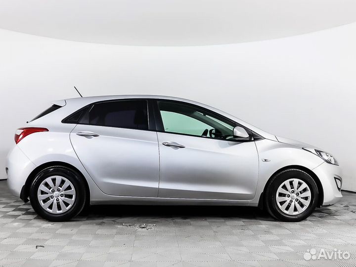Hyundai i30 1.6 AT, 2015, 65 790 км
