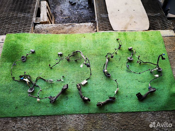 Коса двери на Ford Kuga 2008-2012