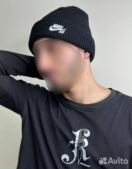 Шапка Nike зимние