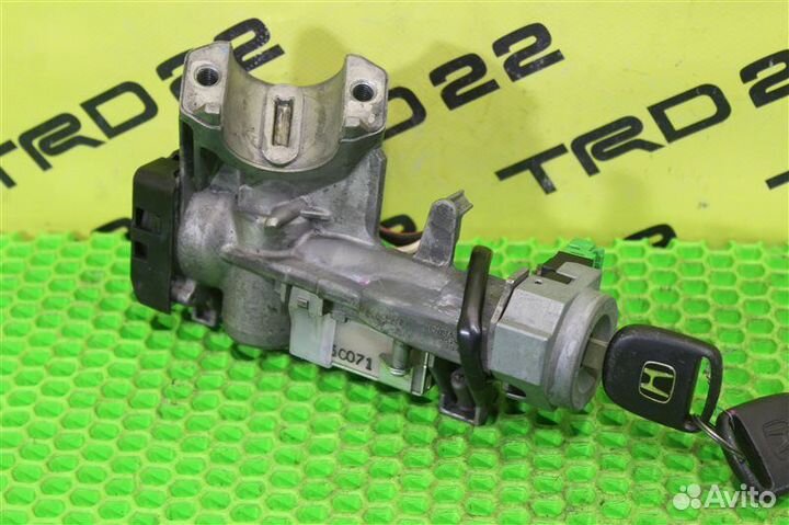 Замок зажигания Honda Stepwgn RF3 K20A 2004