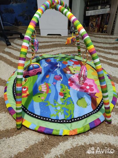 Развивающий коврик