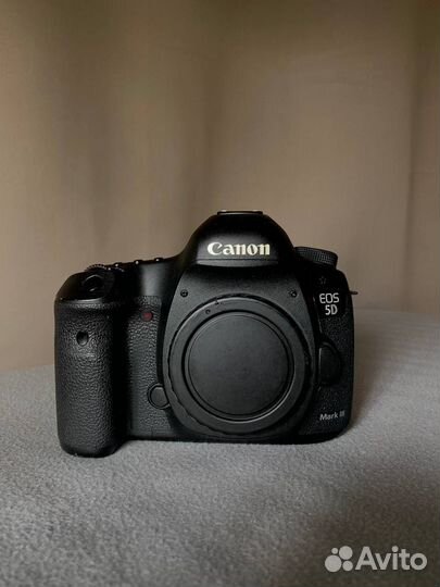 Canon 5D Mark iii body