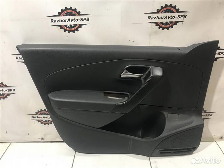 Обшивка двери передней левой VW Polo Sedan