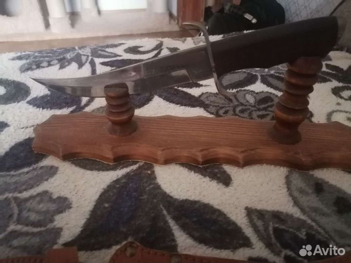 Нож подарочный с подставкой