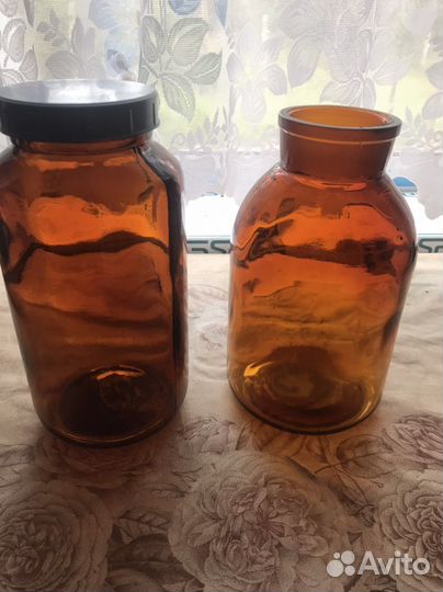 Банки темное стекло