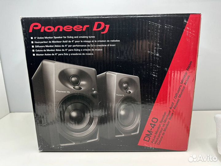 Pioneer XDJ-RR, DM-40, HDJ-CUE1, KRK RP7G4