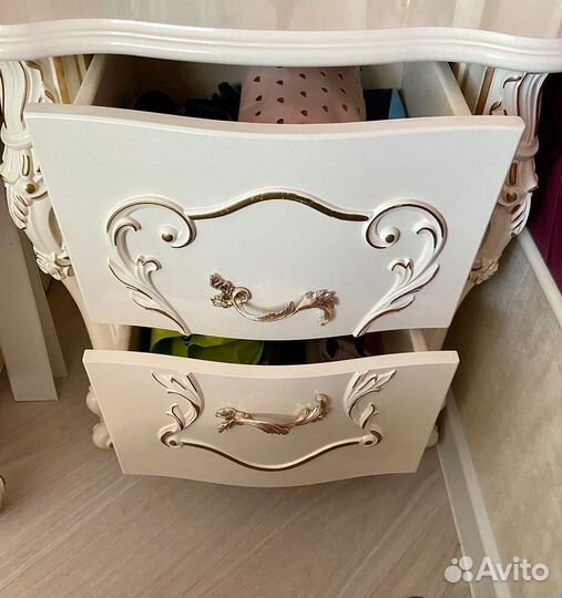 Прикроватные тумбы Джоконда