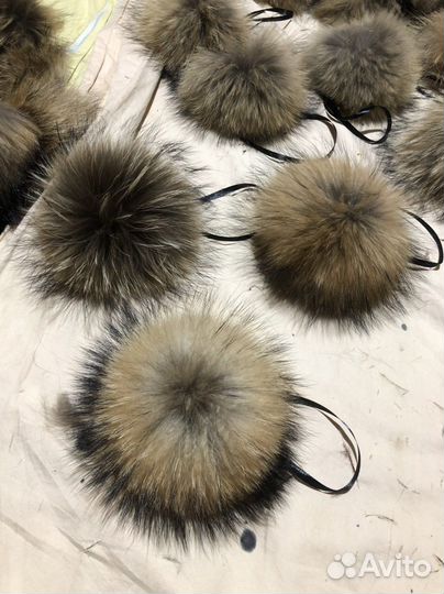 Меховые помпоны
