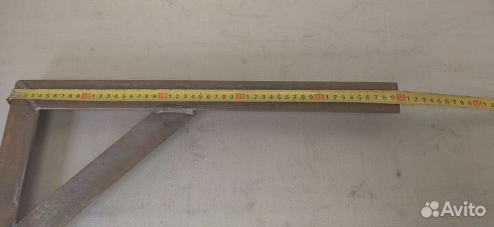 Кронштейны для полок в гараж и подвал