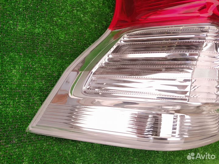 Фонарь Toyota Land Cruiser Prado 2009-2013