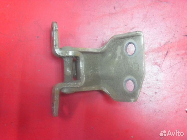 Петля двери задней 0K9A072240B Kia Clarus Кларус