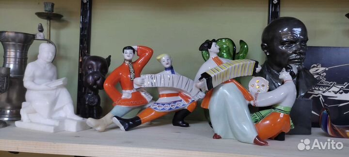 Фарфоровые статуэтки