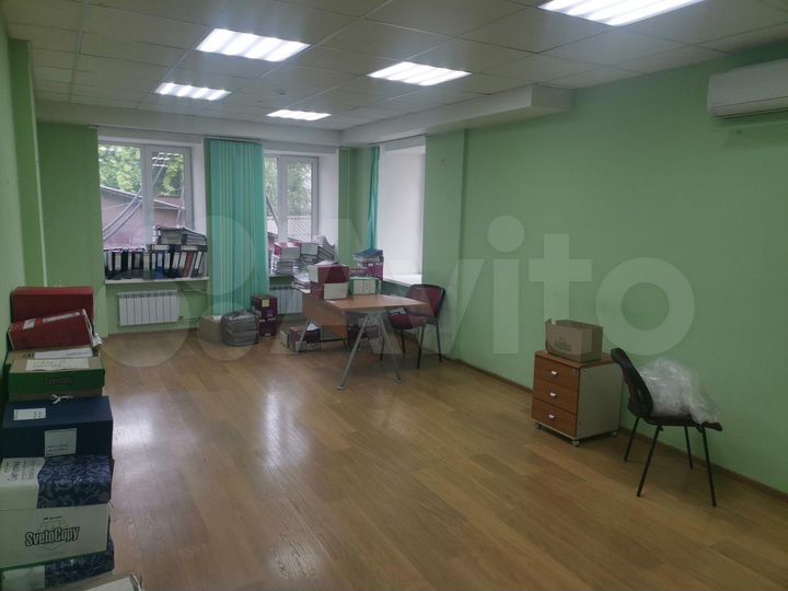 Здание, 350 м²