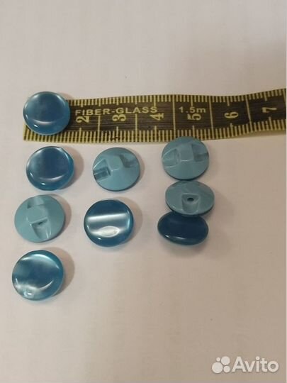 Пуговицы голубые