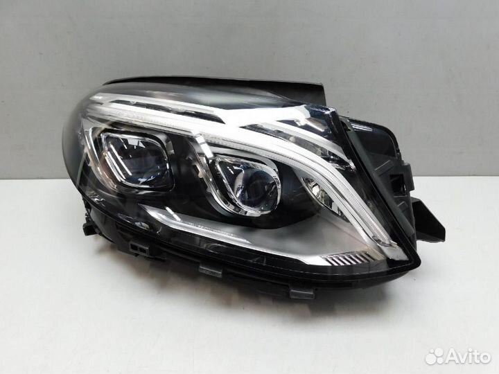 Фара правая Mercedes-Benz M-Class