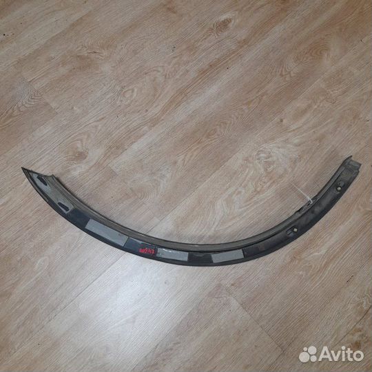 Молдинг крыла задний правый Mitsubishi Outlander 3