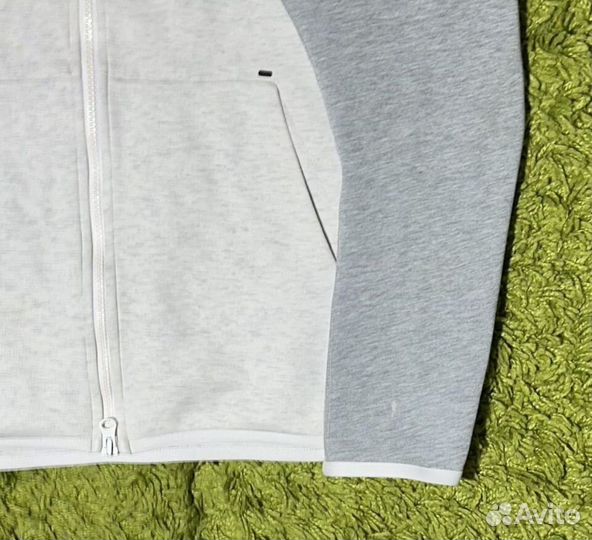 Nike tech fleece