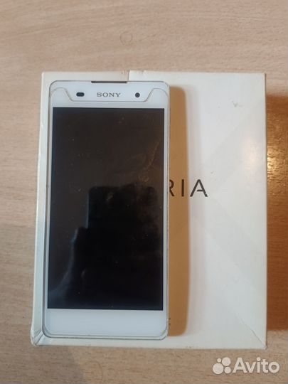 Sony Xperia E5, 16 ГБ