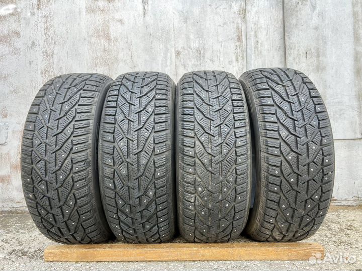 Tigar Ice 215/55 R16