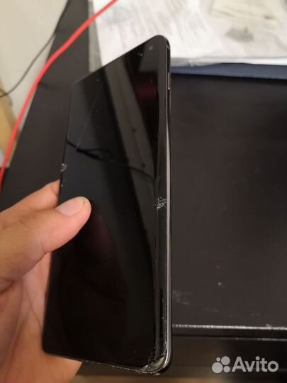 Продам телефон