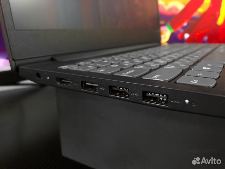 Ноутбук Lenovo Ideapad 256Gb SSD
