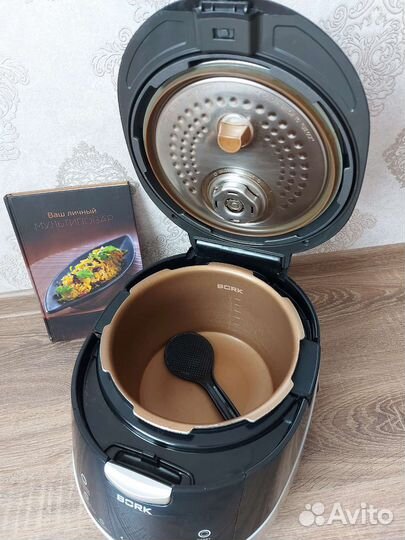 Мультиварка bork u700