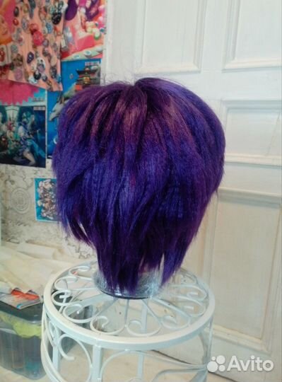 Парик фиолетовый короткий