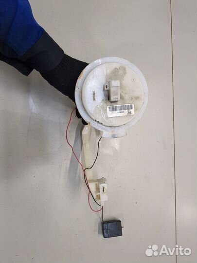 Датчик уровня топлива Cadillac STS, 2008