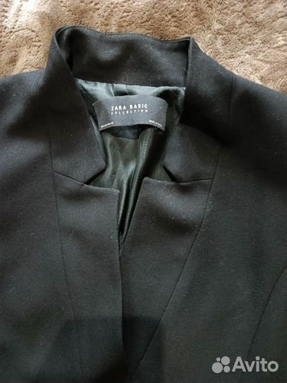 Удлиненный черный пиджак