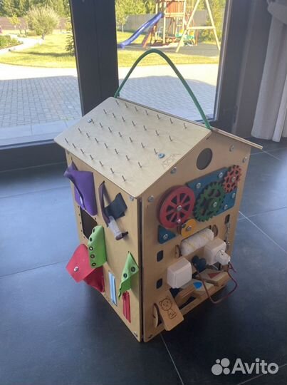 Бизиборд Занятный дом