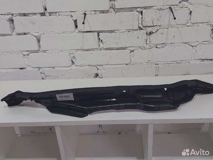 Уплотнитель подкрылка правый Toyota Rav4 XA50