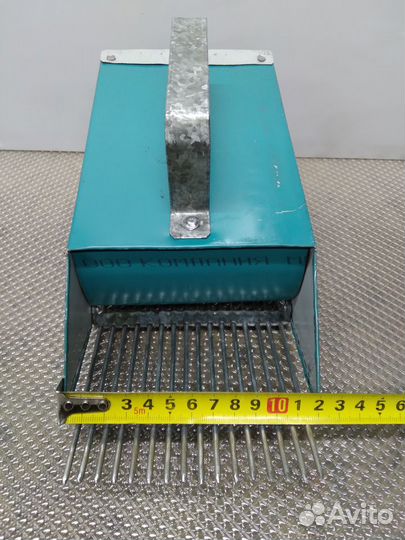 Совок для сбора ягод