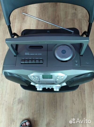 Магнитола Samsung c Cd плеером