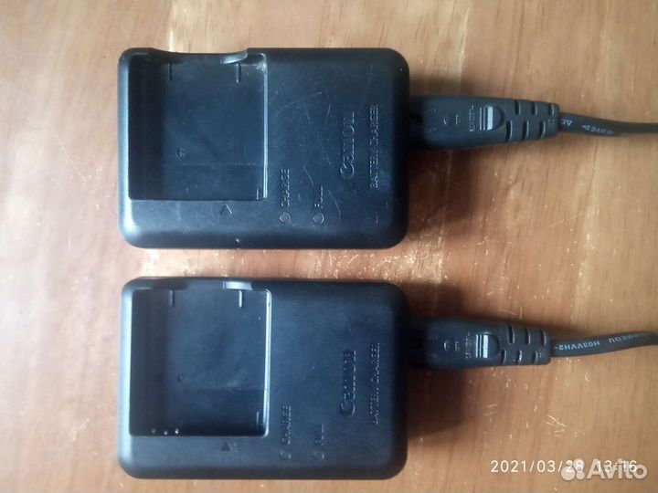 Зарядное устройство для фотоаппарата Cenon