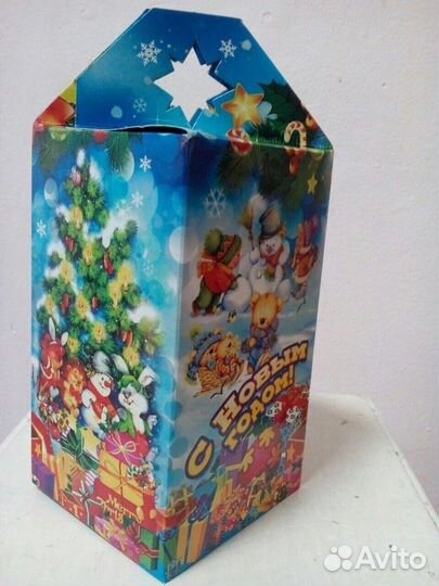 Новогодние подарочные коробки