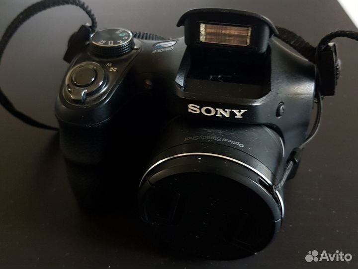 Компактный фотоаппарат Sony Cyber-shot DSC-H100