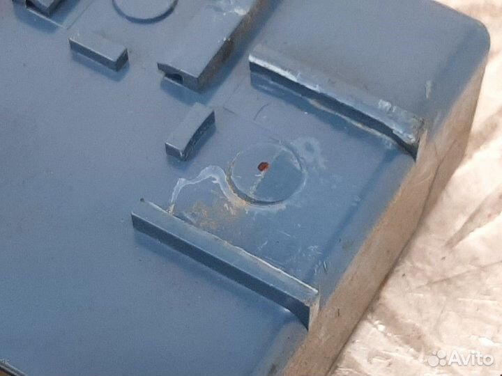 Усилитель антенны Mitsubishi Pajero Sport 1999