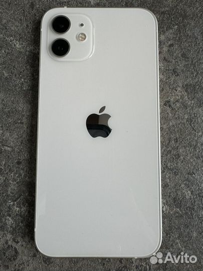 iPhone 12, 64 ГБ